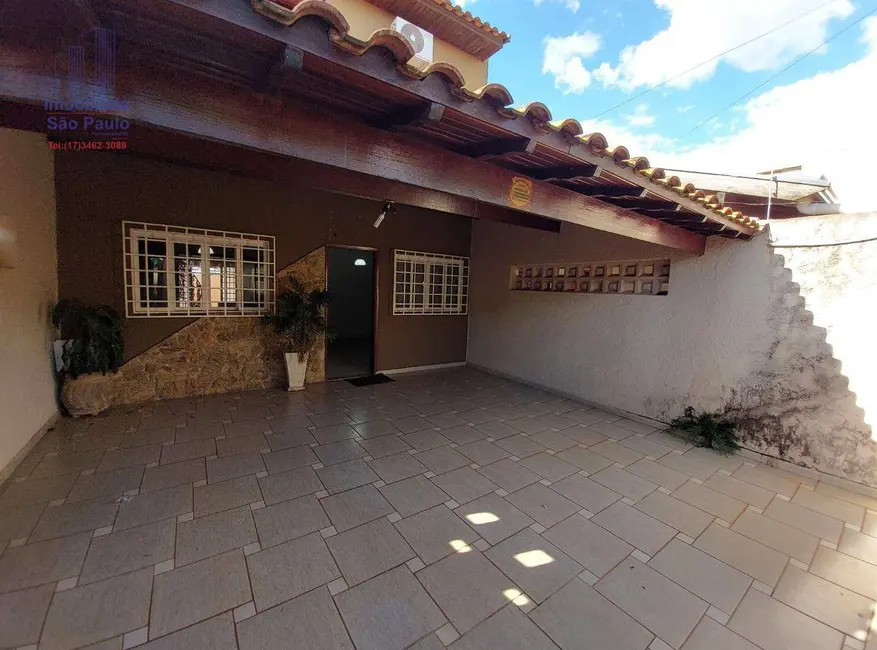 Foto 1 de Sobrado com 3 quartos à venda, 150m2 em Fernandopolis - SP