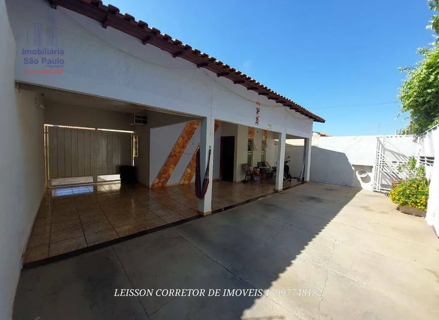 Foto 1 de Casa com 3 quartos à venda, 314m2 em Fernandopolis - SP