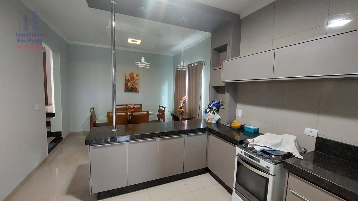Foto 5 de Casa com 3 quartos à venda, 253m2 em Fernandopolis - SP