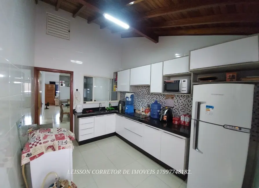 Foto 4 de Casa com 3 quartos à venda, 275m2 em Fernandopolis - SP