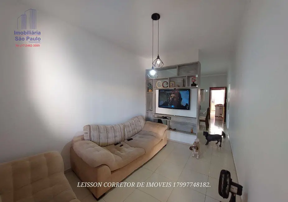 Foto 2 de Casa com 3 quartos à venda, 275m2 em Fernandopolis - SP