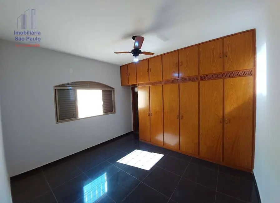 Casa com 3 quartos à venda, 600m2 em Fernandopolis - SP - imagem 6 Foto 6 de Casa com 3 quartos à venda, 600m2 em Fernandopolis - SP