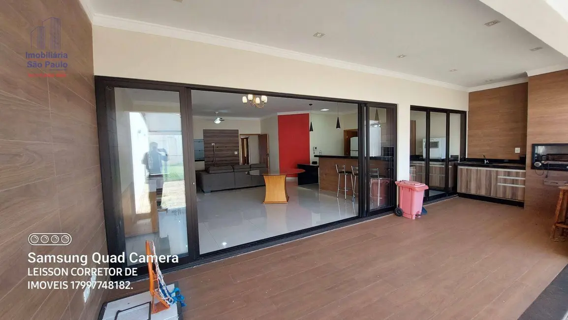 Foto 3 de Casa à venda em Fernandopolis - SP