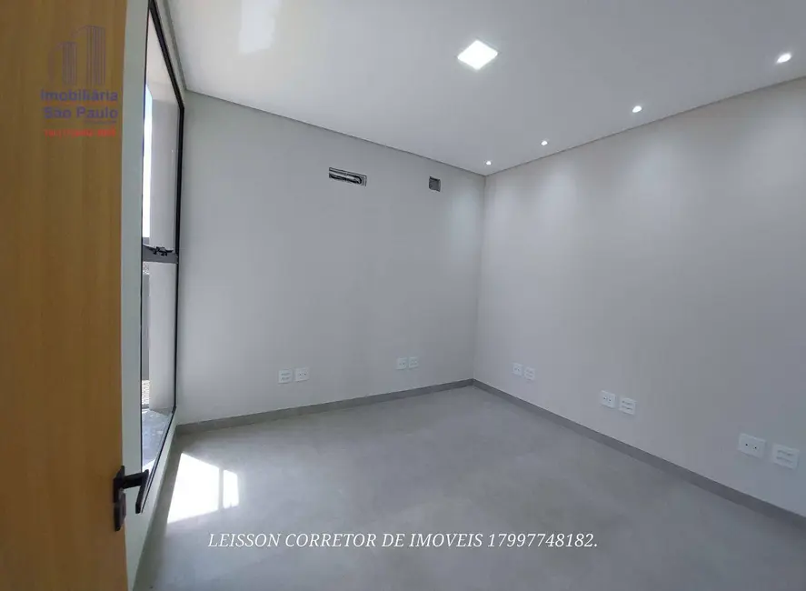 Foto 2 de Casa com 3 quartos à venda, 360m2 em Fernandopolis - SP