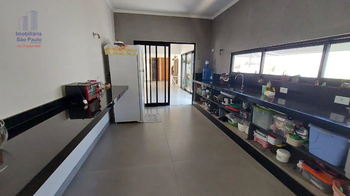 Foto 6 de Sobrado com 4 quartos à venda em Fernandopolis - SP