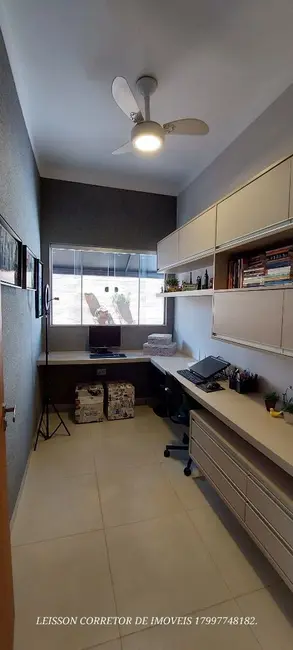 Casa com 3 quartos à venda, 360m2 em Fernandopolis - SP - imagem 8 Foto 8 de Casa com 3 quartos à venda, 360m2 em Fernandopolis - SP