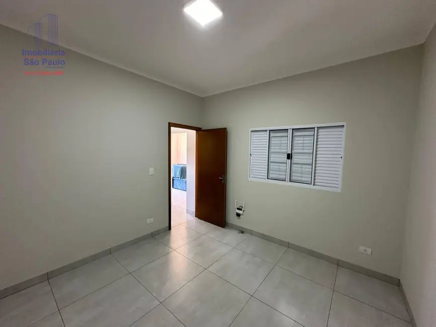 Casa com 2 quartos à venda, 250m2 em Fernandopolis - SP - imagem 2 Foto 2 de Casa com 2 quartos à venda, 250m2 em Fernandopolis - SP