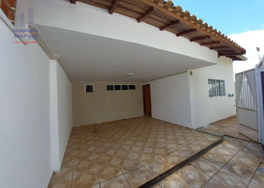 Foto 2 de Casa com 3 quartos à venda, 250m2 em Fernandopolis - SP