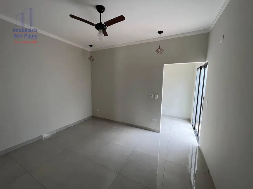 Foto 2 de Casa com 2 quartos à venda, 250m2 em Fernandopolis - SP
