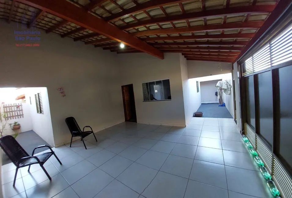 Foto 1 de Casa com 3 quartos à venda, 130m2 em Fernandopolis - SP