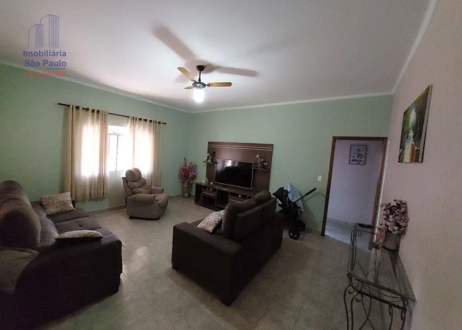 Foto 2 de Casa com 3 quartos à venda, 504m2 em Fernandopolis - SP