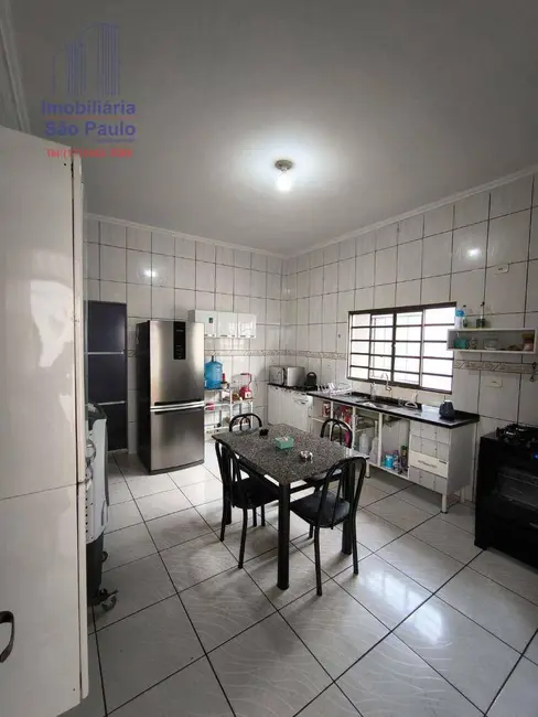 Foto 2 de Casa com 2 quartos à venda, 250m2 em Fernandopolis - SP