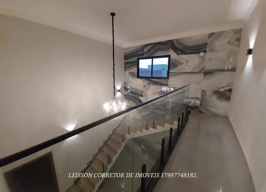 Foto 1 de Casa com 3 quartos à venda, 250m2 em Fernandopolis - SP
