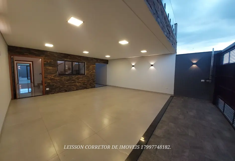 Casa com 3 quartos à venda, 250m2 em Fernandopolis - SP - imagem 2 Foto 2 de Casa com 3 quartos à venda, 250m2 em Fernandopolis - SP