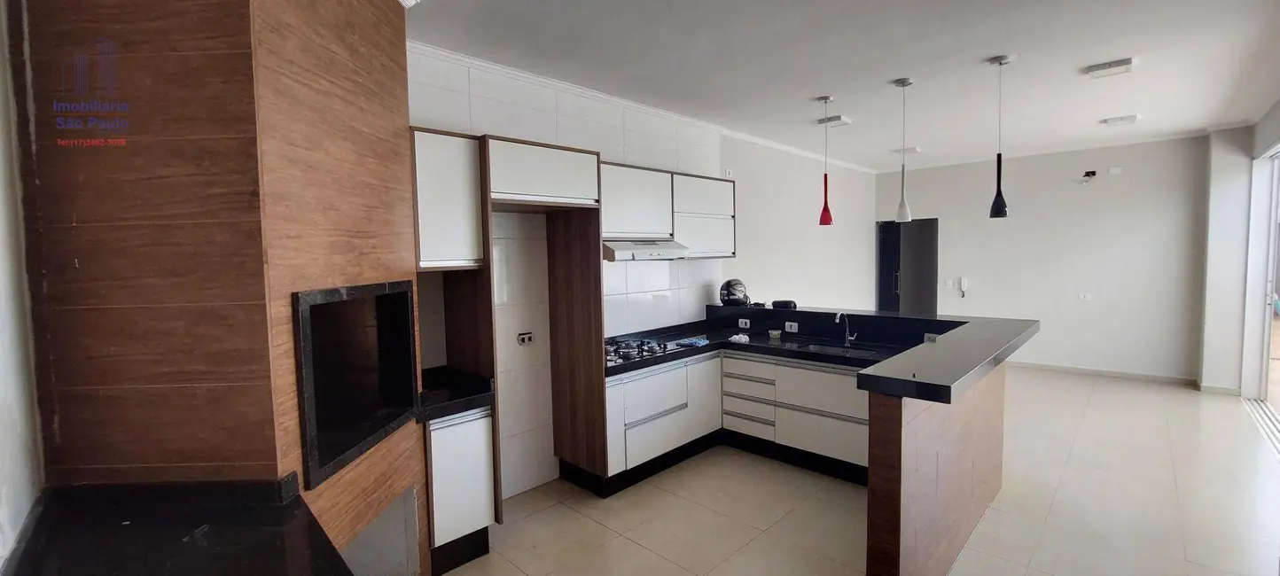 Foto 5 de Casa à venda em Fernandopolis - SP