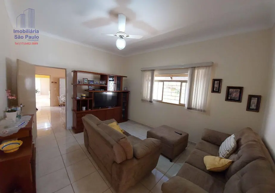 Foto 2 de Casa com 3 quartos à venda, 400m2 em Fernandopolis - SP