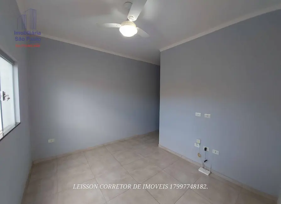 Foto 2 de Casa com 2 quartos à venda, 125m2 em Fernandopolis - SP