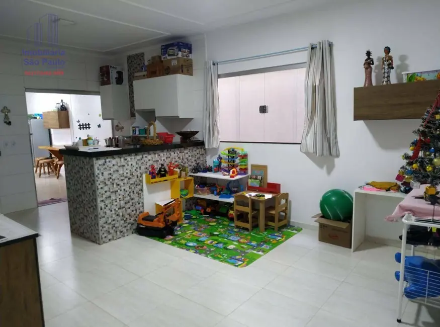 Casa com 3 quartos à venda, 253m2 em Fernandopolis - SP - imagem 3 Foto 3 de Casa com 3 quartos à venda, 253m2 em Fernandopolis - SP