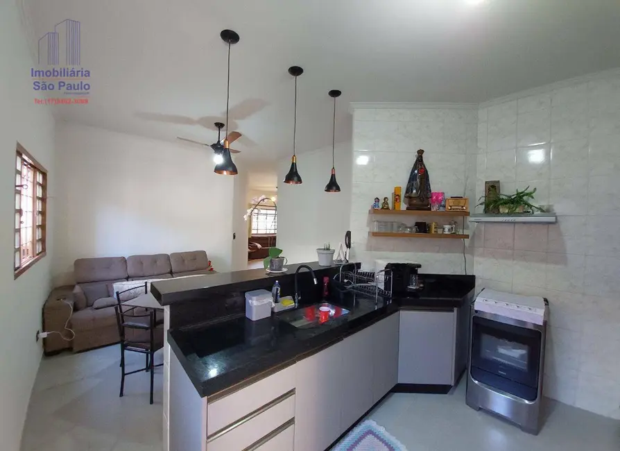 Foto 3 de Casa com 3 quartos à venda, 250m2 em Centro, Fernandopolis - SP