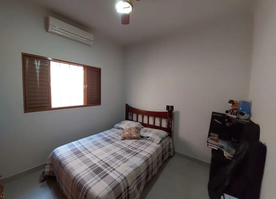Foto 5 de Casa com 3 quartos à venda, 250m2 em Centro, Fernandopolis - SP