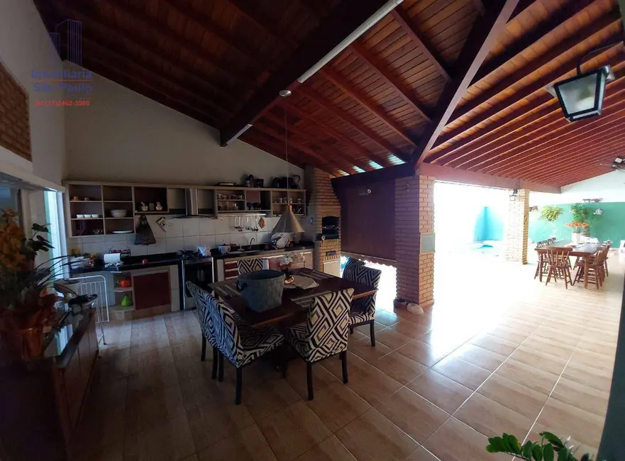 Casa com 3 quartos à venda, 250m2 em Fernandopolis - SP - imagem 6 Foto 6 de Casa com 3 quartos à venda, 250m2 em Fernandopolis - SP