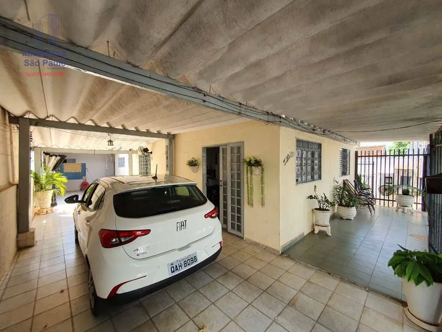 Foto 1 de Casa com 3 quartos à venda em Fernandopolis - SP