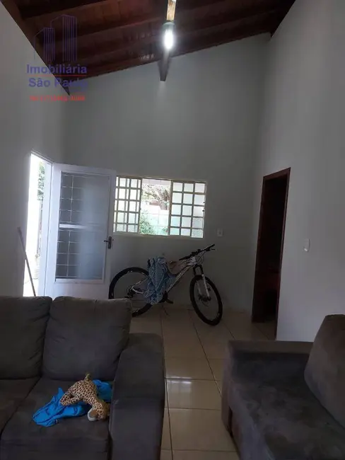 Foto 2 de Casa com 4 quartos à venda em Fernandopolis - SP