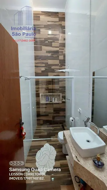 Casa à venda em Fernandopolis - SP - imagem 8 Foto 8 de Casa à venda em Fernandopolis - SP