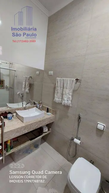 Casa à venda em Fernandopolis - SP - imagem 6 Foto 6 de Casa à venda em Fernandopolis - SP