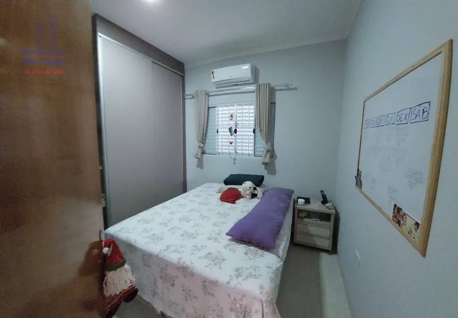 Casa à venda em Fernandopolis - SP - imagem 5 Foto 5 de Casa à venda em Fernandopolis - SP