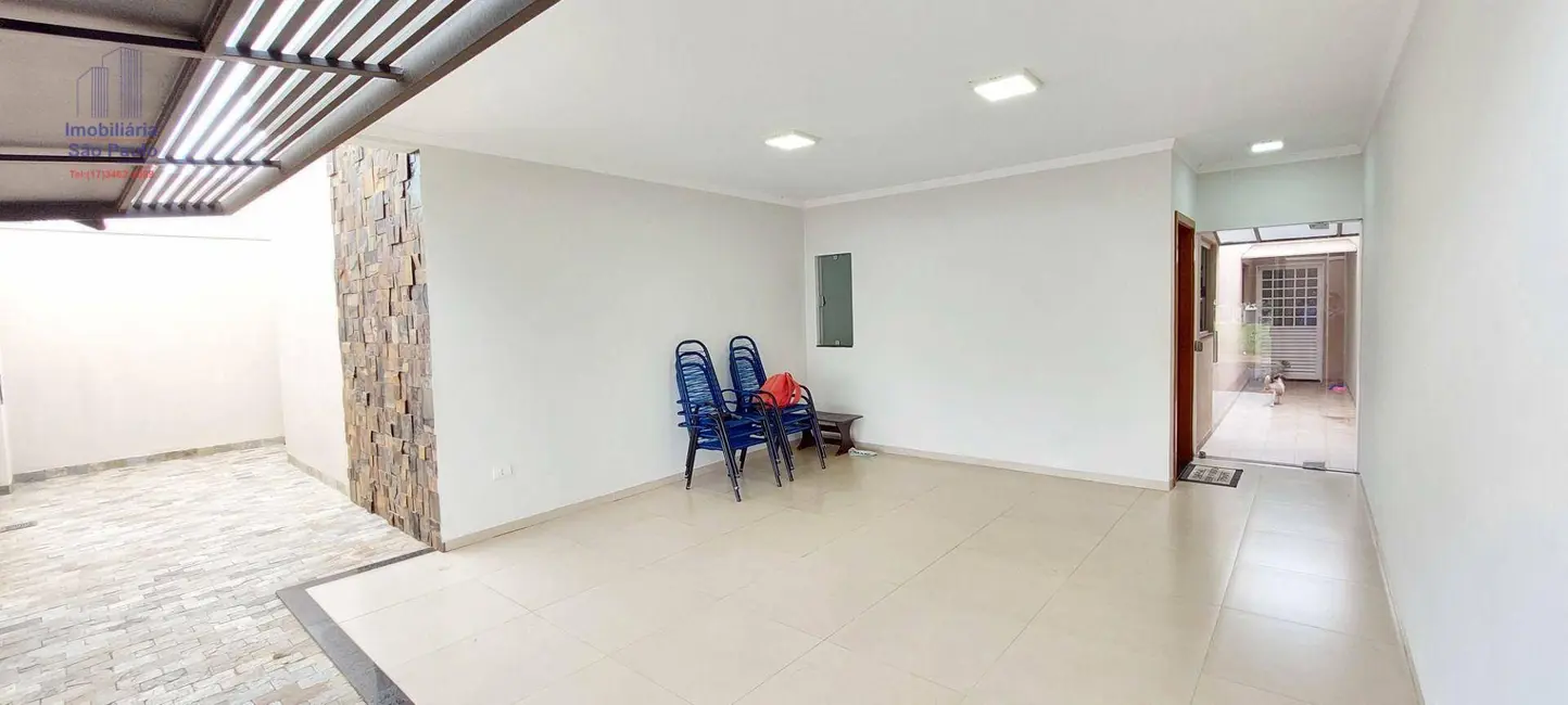 Foto 1 de Casa com 3 quartos à venda, 253m2 em Fernandopolis - SP