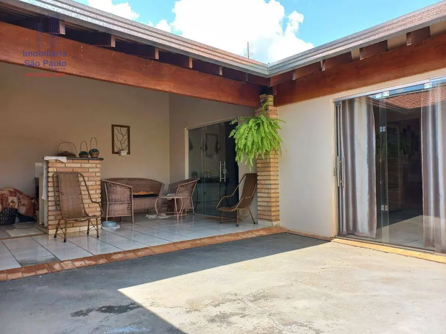 Foto 5 de Casa com 3 quartos à venda, 212m2 em Fernandopolis - SP