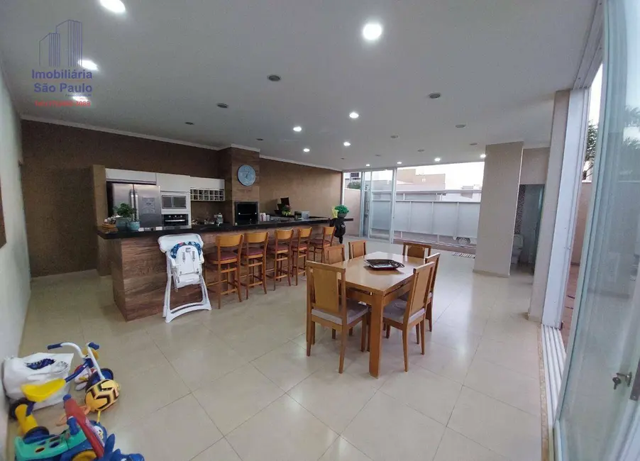 Foto 1 de Casa com 3 quartos à venda, 253m2 em Fernandopolis - SP