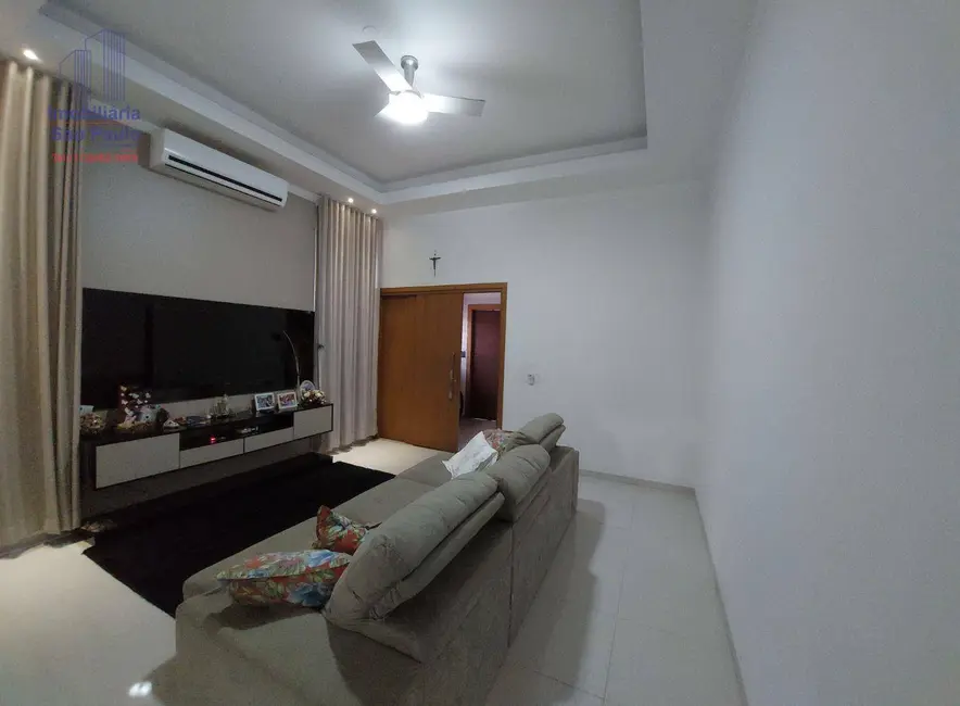 Foto 6 de Casa com 3 quartos à venda, 360m2 em Fernandopolis - SP