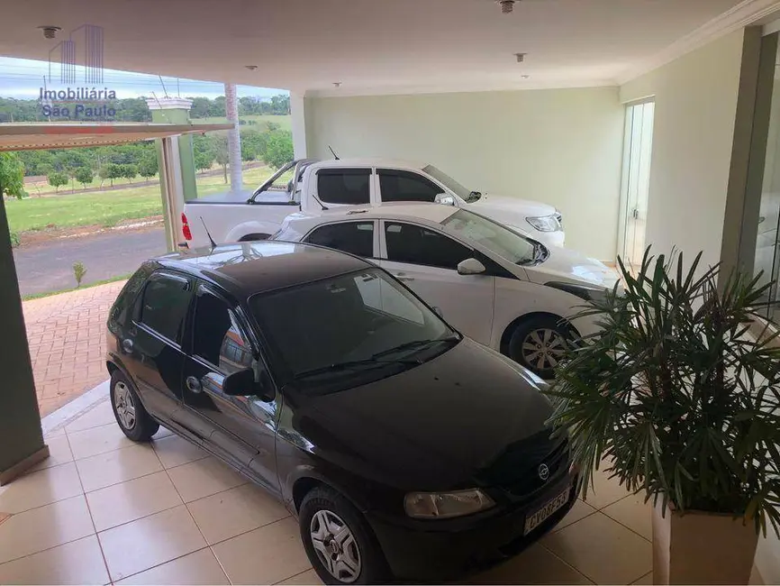 Foto 1 de Casa de Condomínio com 3 quartos à venda, 950m2 em Fernandopolis - SP