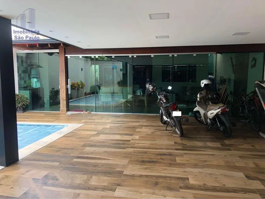 Casa com 3 quartos à venda em Fernandopolis - SP - imagem 3 Foto 3 de Casa com 3 quartos à venda em Fernandopolis - SP