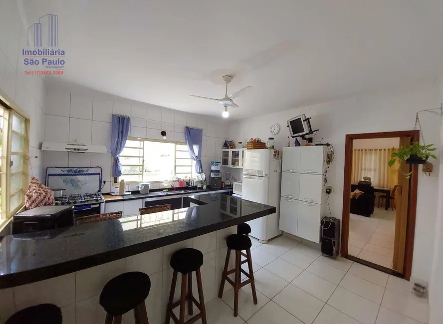 Foto 4 de Casa com 3 quartos à venda em Fernandopolis - SP