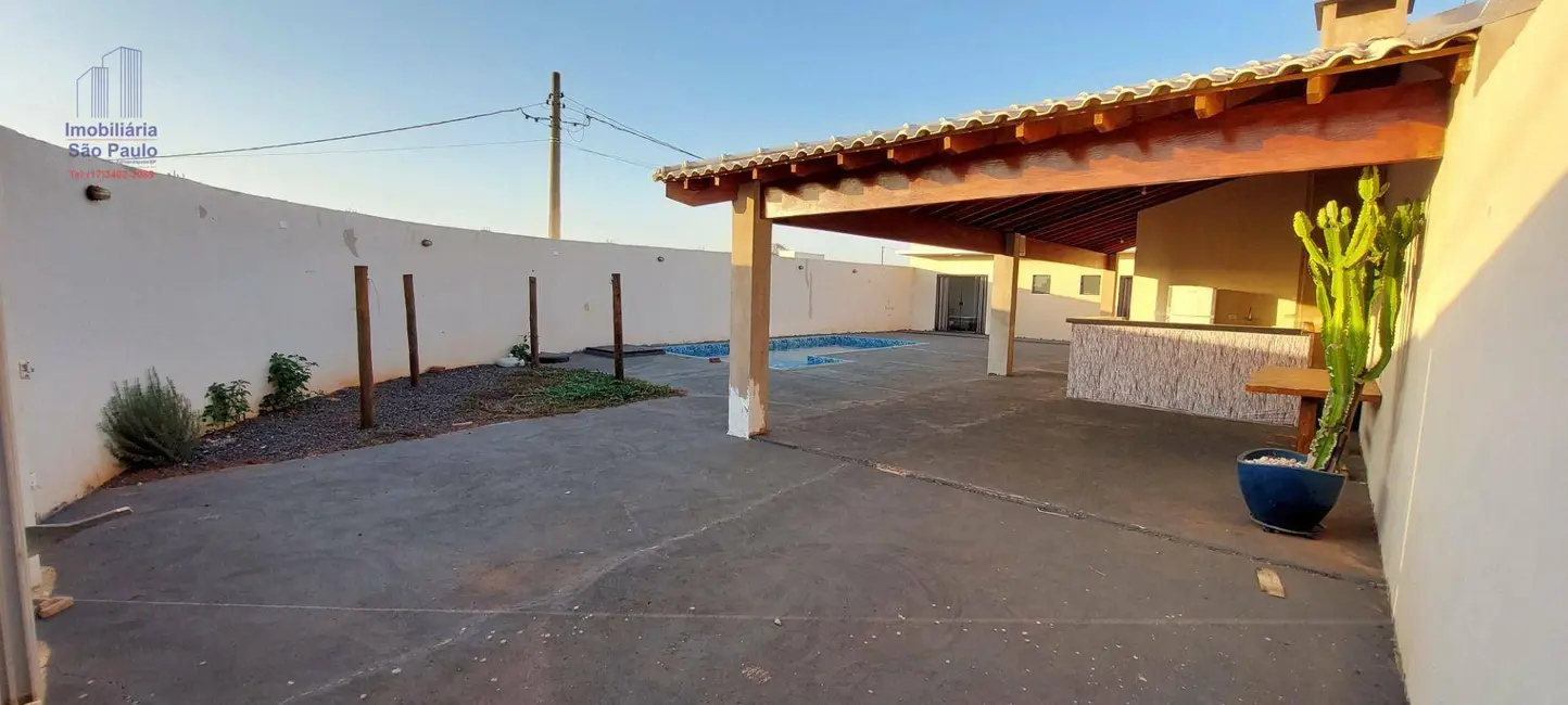 Foto 2 de Casa com 4 quartos à venda, 250m2 em Fernandopolis - SP