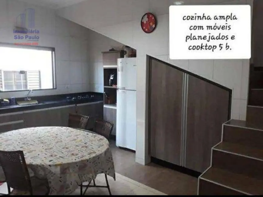 Foto 2 de Sobrado com 3 quartos à venda, 276m2 em Centro, Fernandopolis - SP