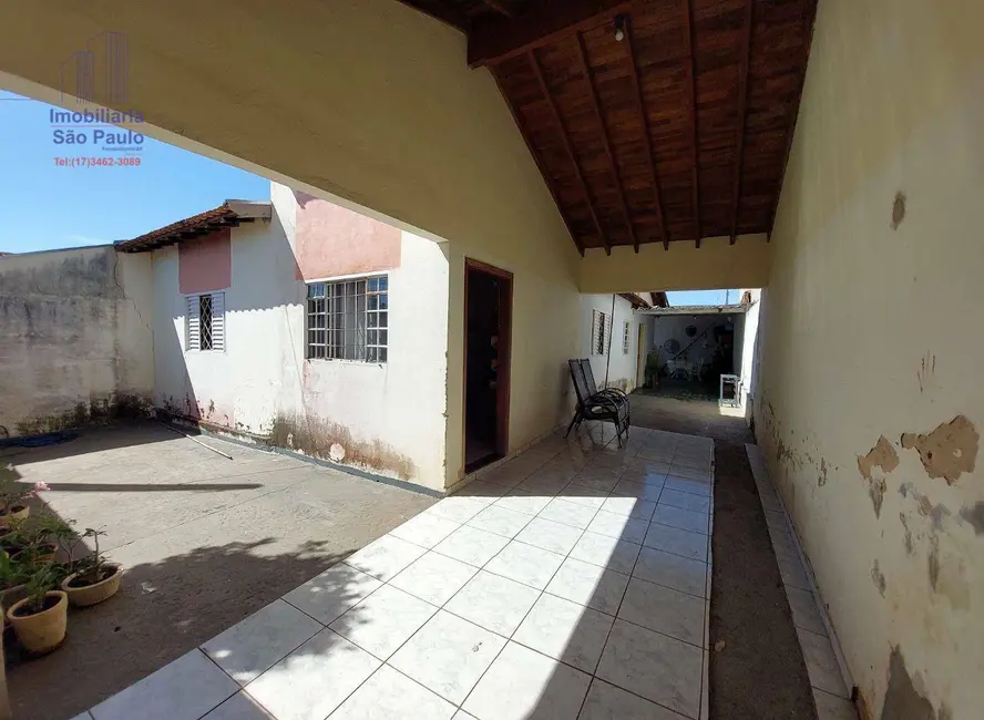 Foto 1 de Casa com 3 quartos à venda em Fernandopolis - SP