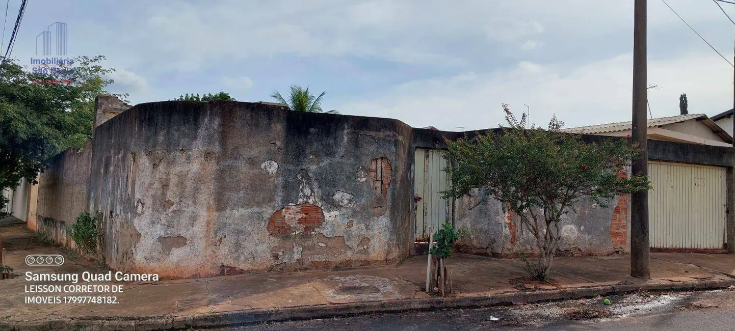 Foto 1 de Terreno / Lote à venda, 498m2 em Fernandopolis - SP