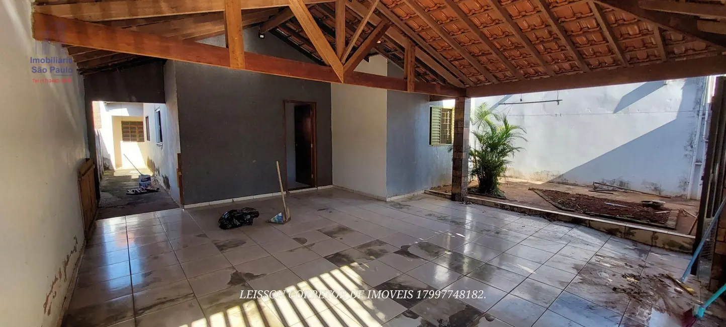 Foto 1 de Casa com 3 quartos à venda, 200m2 em Fernandopolis - SP