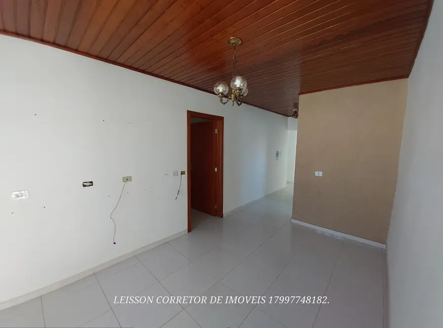 Foto 2 de Casa com 3 quartos à venda em Fernandopolis - SP