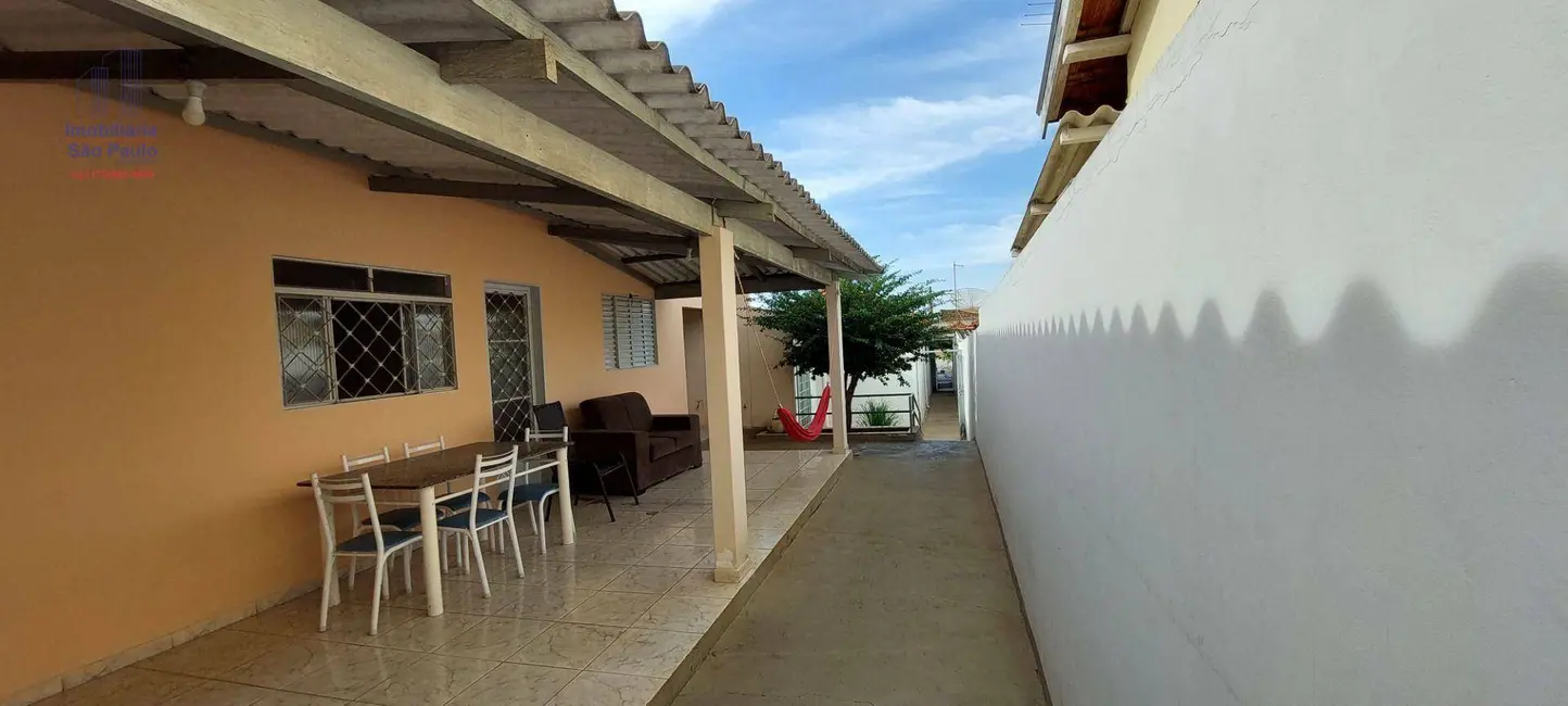 Foto 3 de Casa à venda em Fernandopolis - SP