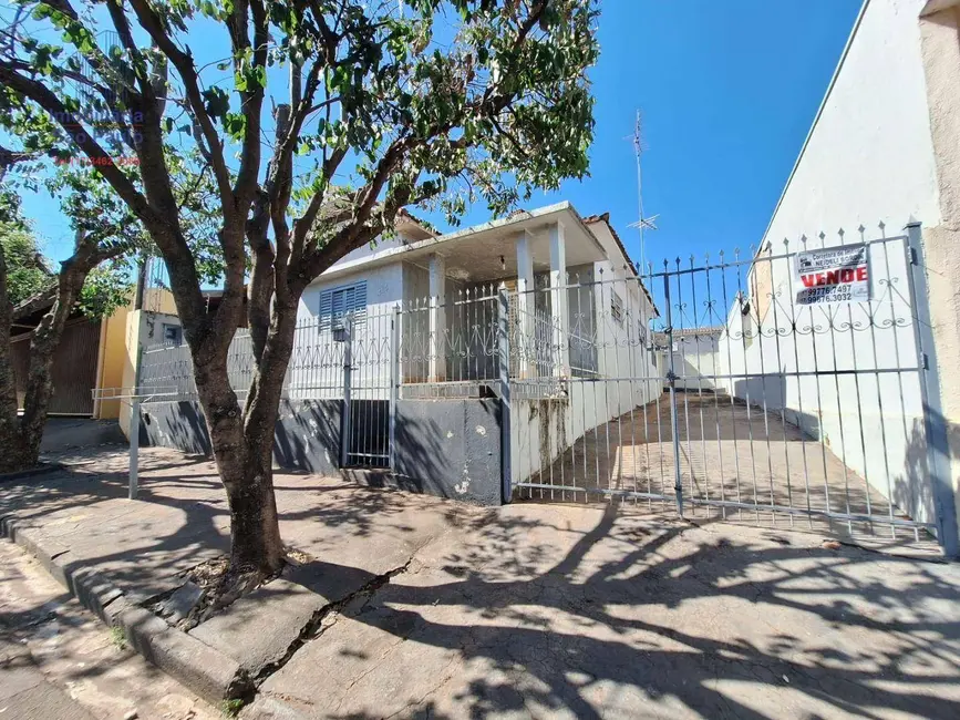 Foto 1 de Casa à venda em Centro, Fernandopolis - SP
