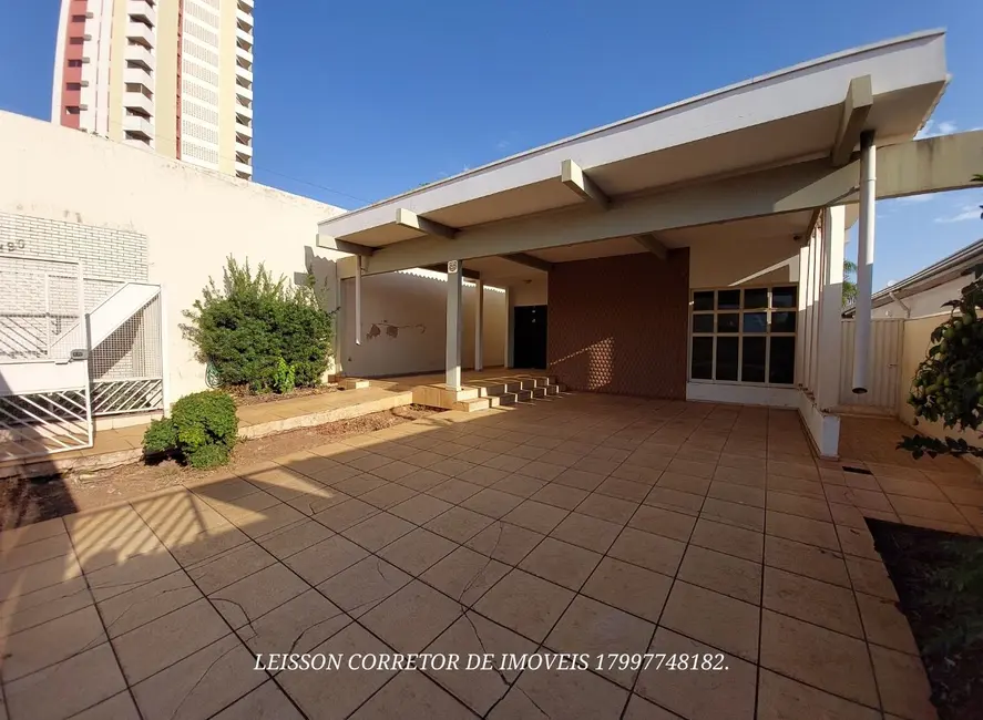Foto 1 de Casa com 3 quartos à venda, 528m2 em Centro, Fernandopolis - SP