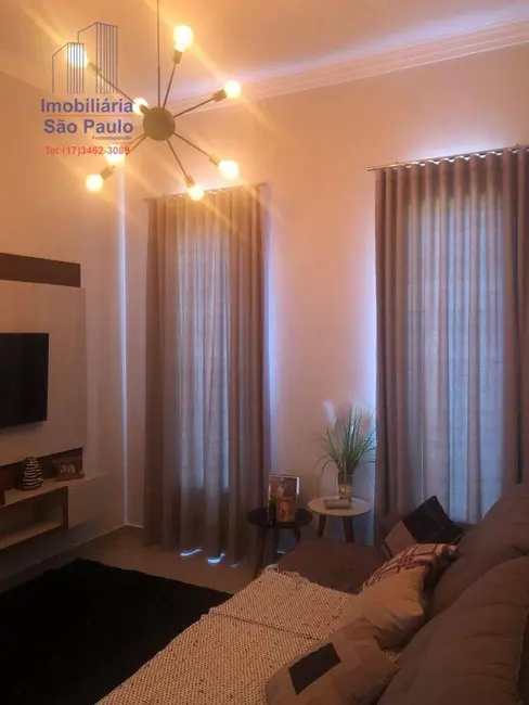 Foto 1 de Casa com 3 quartos à venda em Fernandopolis - SP