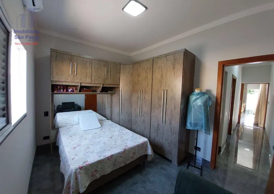 Foto 4 de Casa com 3 quartos à venda, 253m2 em Fernandopolis - SP