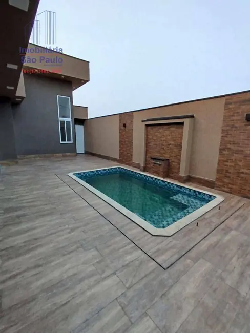 Foto 1 de Casa com 3 quartos à venda, 253m2 em Fernandopolis - SP