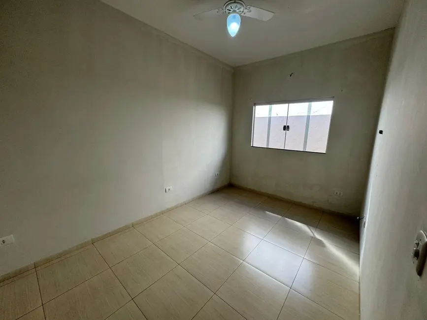 Foto 4 de Casa com 3 quartos à venda em Fernandopolis - SP